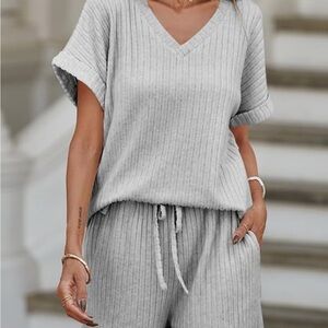 Amazon Women's Gray Ribbed Loungewear Set